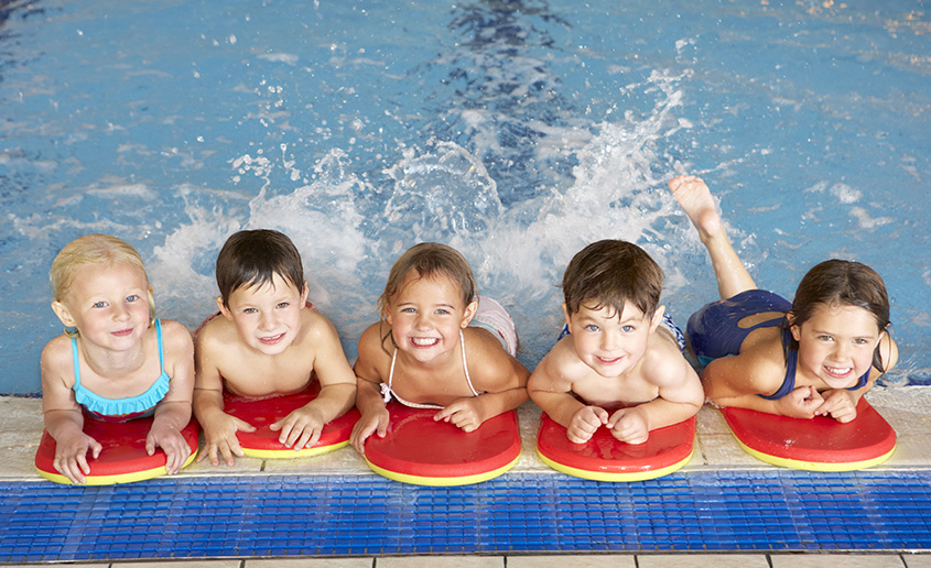 Тренировка в бассейне: формула здоровья взрослых и детей